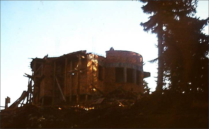 Description: D:\htm\WEB_NAO\history\fr2_files\image923.jpg