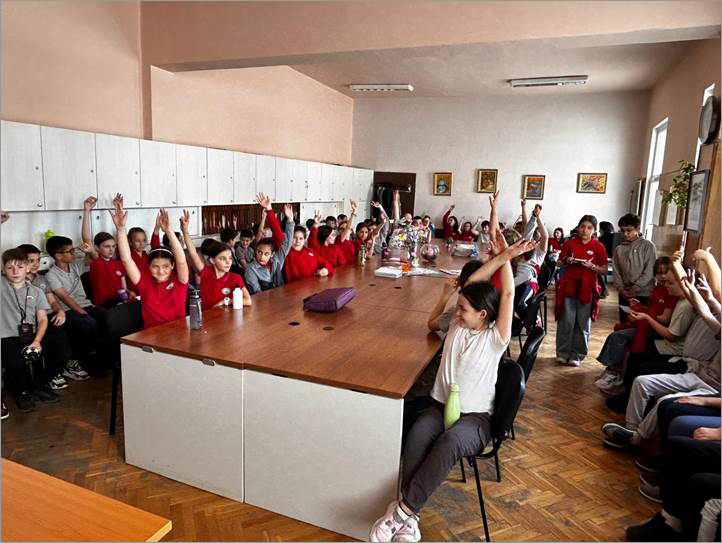 Description: ../../../487980874_1081547324004336_4897771244369057680_n.jpg