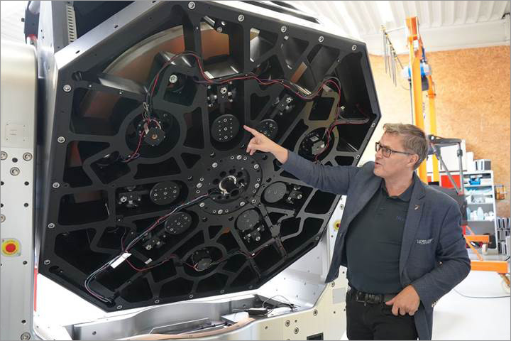 Description: D:\htm\WEB_NAO\news\fr95_files\image002.jpg